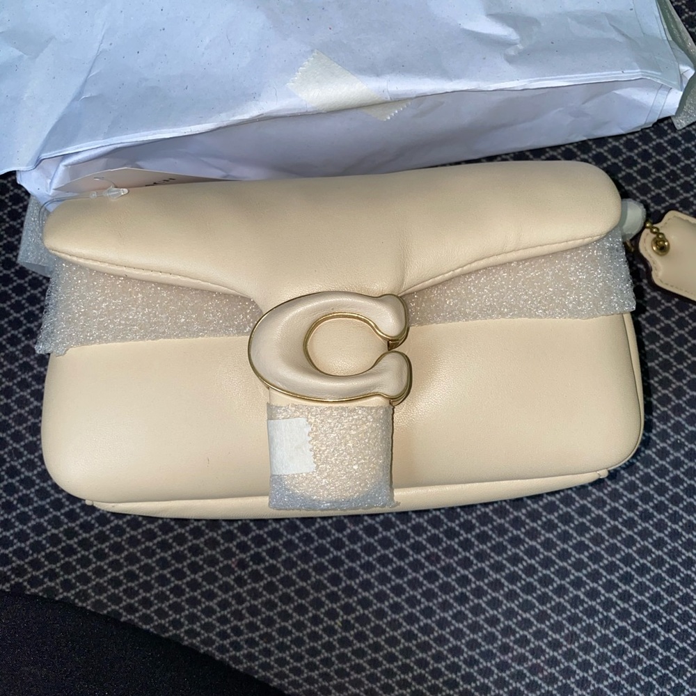 Coach Pillow Tabby 18